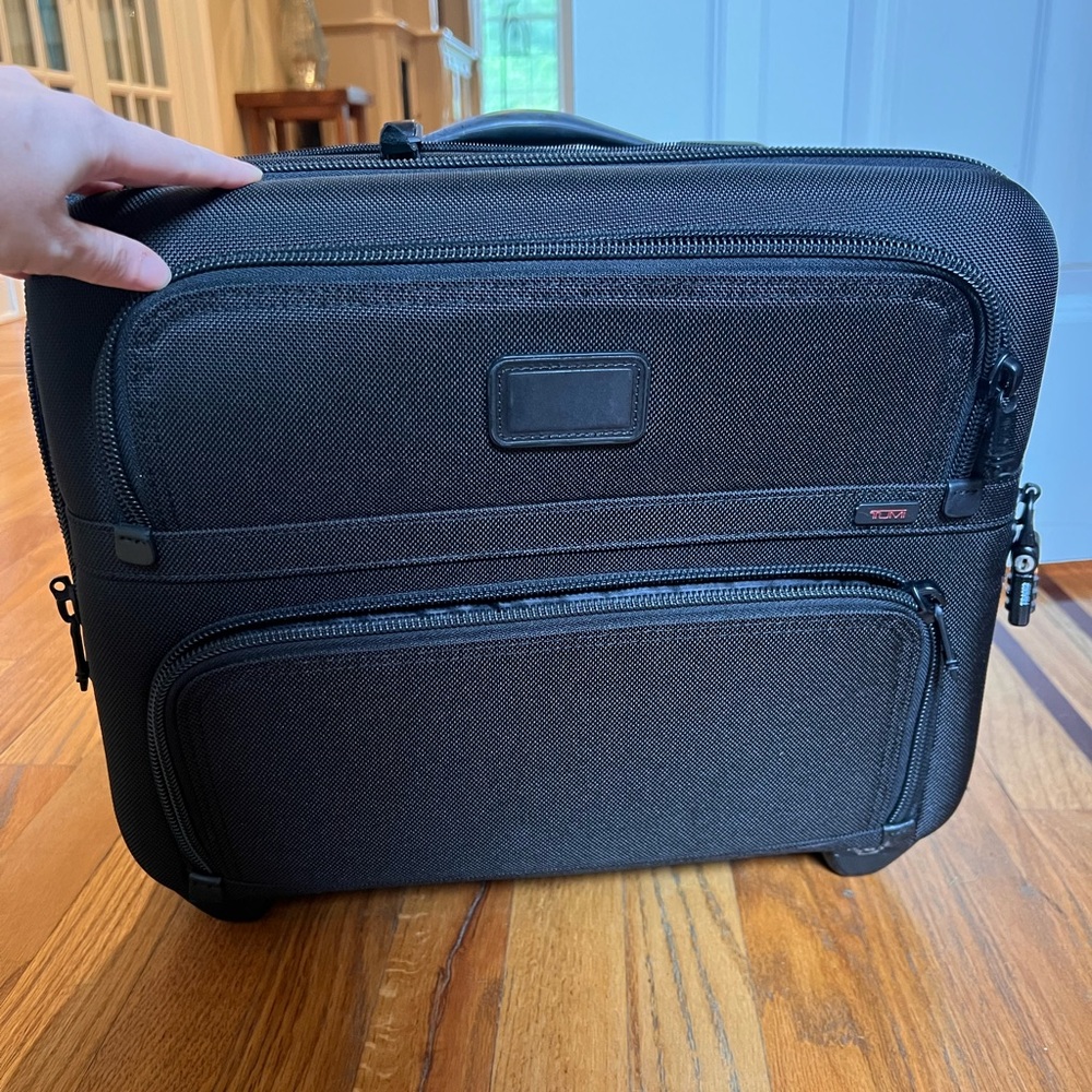 Tumi Black Expanding Roller Business Briefcase with Structured Design